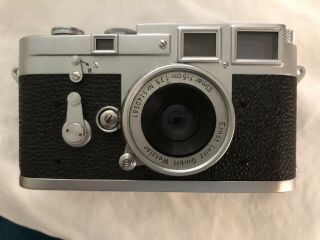 Vintage Leica M3 Camera With Accessories 11