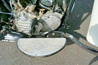 1942 Harley - Davidson Knucklehead 11