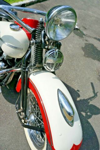 1942 Harley - Davidson Knucklehead 13
