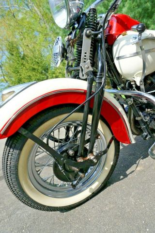 1942 Harley - Davidson Knucklehead 20