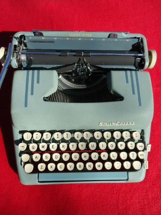 Vintage Seafoam Smith Corona Silent 5T Series Portable Typewriter & Case 12