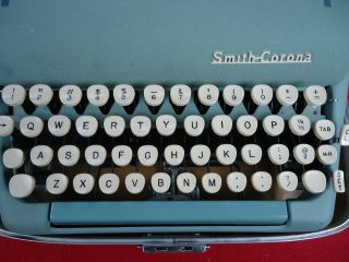Vintage Seafoam Smith Corona Silent 5T Series Portable Typewriter & Case 6