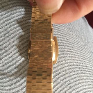 ladies vintage 1960’s solid 9ct gold watch 11
