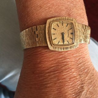ladies vintage 1960’s solid 9ct gold watch 12