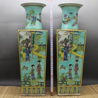 A Pair Great Chinese Antique Famille Rose Porcelain Figure Vase