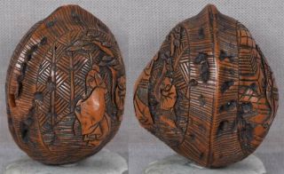 19c walnut netsuke LADY,  SCHOLAR & attendant 5