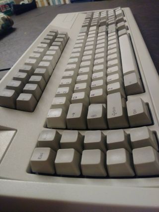 Vintage IBM Model M 120/122 key clicky keyboard with built - in USB (1992) 2