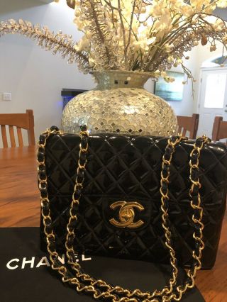 Auth Chanel Black Patent Jumbo Classic 2.  55 Single Flap Bag Purse Gold Vintage