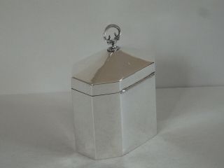 VICTORIAN SOLID STERLING SILVER TEA CADDY - WILLIAM HUTTON - LONDON 1897 - 166g 3