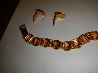 Vintage COUTURE GIANNI VERSACE Iconic 8 Medusa Bracelet and earrings 2