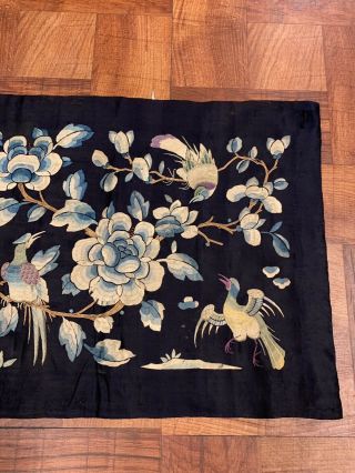 Fine Antique Chinese Silk Panel With Quality Qing Fine Details 10