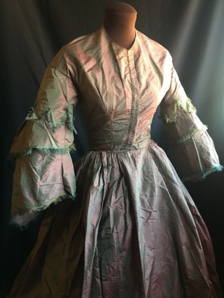 CHANGEABLE 1850s PINK SILK ANTIQUE PAGODA SLEEVES DRESS 4