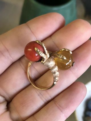 Vintage 1960 ' s MCM 14k Gold Claw Talon Bypass Coral & Amber Cocktail Ring 10