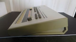 Vintage Roland TR - 909 Rhythm Composer Analog Drum Machine 10