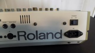 Vintage Roland TR - 909 Rhythm Composer Analog Drum Machine 9