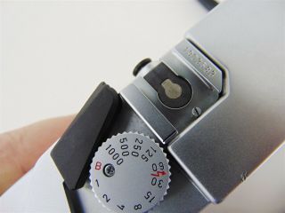 Vintage Leica M6 35mm Rangefinder Film Camera Body Only No.  1903583 7