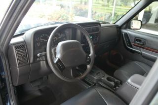 2000 Jeep Cherokee Limited 14