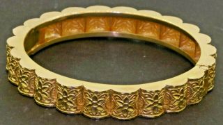 Vintage 22k Gold High Fashion 10.  3mm Wide Floral Hinged Bangle Bracelet