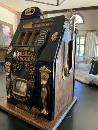 Vintage Golden Nugget Mills Slot Machine - 1940 8