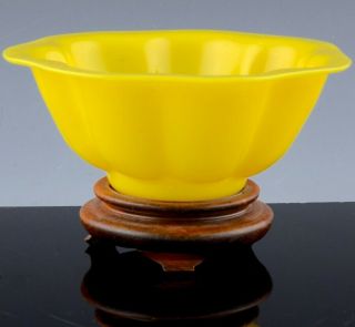 Fine Antique Chinese Qing Imperial Yellow Peking Glass Lobed Serving Bowl 1