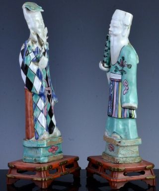 2RARE 18THC CHINESE QIANLONG FAMILLE ROSE ENAMEL IMMORTAL SCHOLAR FIGURES STANDS 2