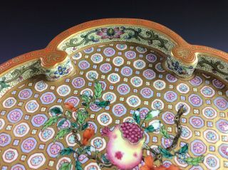 Very rare and pretty Chinese porcelain dish,  famille rose glaze,  decorated 2