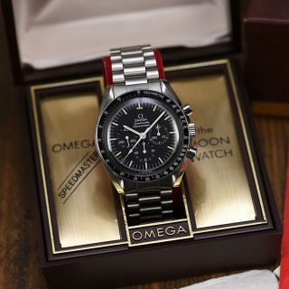 Vintage 1975 Omega Speedmaster Professional Watch 145.  022 - 74 Box & Papers