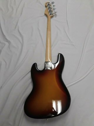 Fender American Vintage ' 74 AVRI Jazz Bass Sunburst 6