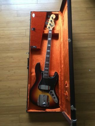 Fender American Vintage ' 74 AVRI Jazz Bass 3 Color Sunburst Block Inlay 2