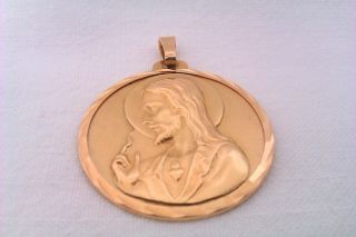 Rare 18ct Gold Double Sided High Relief Religious Pendant Circa 1978