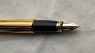 S.  T.  Dupont Fidelio Vintage Fountain Pen Godron Gold Pattern - F 14K Nib (NOS) 10