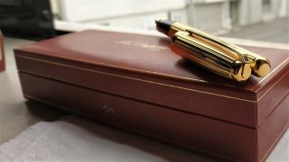 S.  T.  Dupont Fidelio Vintage Fountain Pen Godron Gold Pattern - F 14K Nib (NOS) 3
