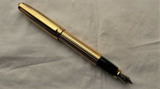 S.  T.  Dupont Fidelio Vintage Fountain Pen Godron Gold Pattern - F 14K Nib (NOS) 6