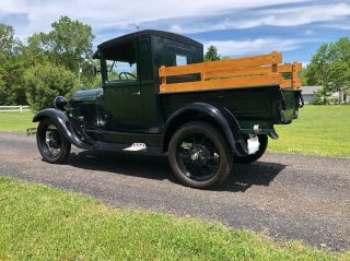 1928 Ford Model A 2