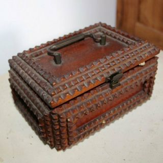 Antique early 1900 ' s Folk Art Carved wooden Tramp Art Box 2