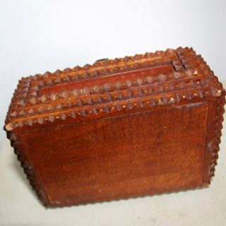 Antique early 1900 ' s Folk Art Carved wooden Tramp Art Box 8