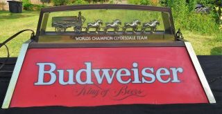 VINTAGE 1980 ' s BUDWEISER POOL TABLE LIGHT w/ CLYDESDALES 24 1/2 in. 2