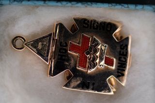 Antique Masonic Templar 32 In Hoc Signo Vinces Gold Hinged Pendant 2