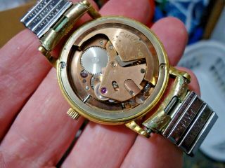 1940 ' s 35mm OMEGA 18K SOLID GOLD EARLY BUMPER AUTOMATIC 28.  10 RA Wrist WATCH 10