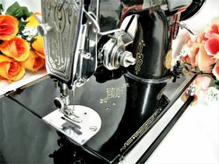 Rare Historic 1933 Singer Featherweight 221 Sewing Machine,  1st Batch Production 7