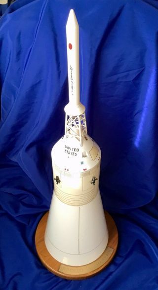 Rare Nasa Walter J.  Hyatt Apollo Rocket Command Module Model W/ Escape Tower