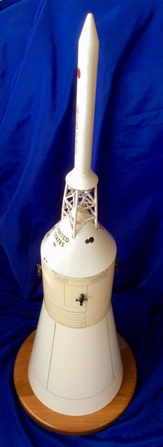 RARE NASA Walter J.  Hyatt Apollo Rocket Command Module Model w/ Escape Tower 2