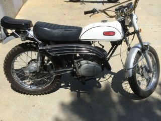 1969 Yamaha 125 Enduro