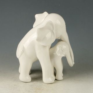 Chinese Exquisite Dehua Porcelain Handwork Carved Elephant Statue G181 7