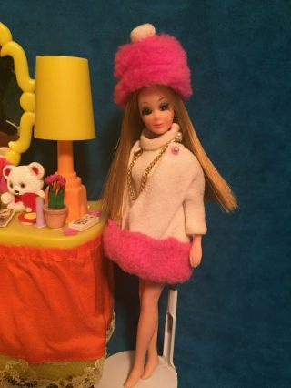 Topper Dawn Doll With Furry Flounce Skinny Mini Mad About Plaid 3 Outfits