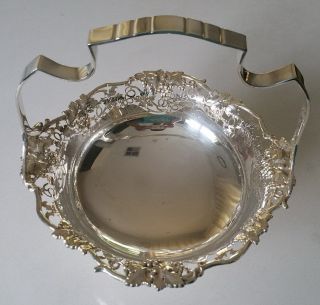 Elizabeth Ii Sterling Silver Circular Pierced Basket By Atkin Brothers 1952
