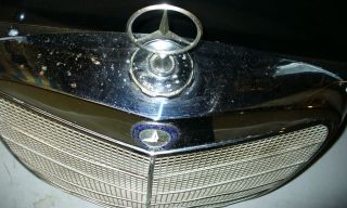 Vintage 1960 ' s front grill for Mercedes Benz with Star & Emblem 2