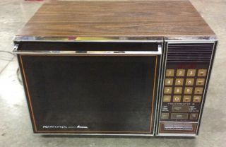 Vintage Amana Radarange Microwave Oven Touchscreen