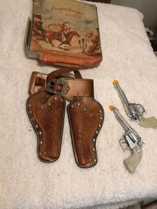 Rare Vintage Cowboy King Double Duel Cap Pistol Guns & Holsters S Model Rare
