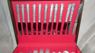 VINTAGE BOX OF LUNT STERLING SILVERWARE - 101 PIECE English Shell 5